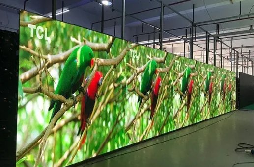 LED Screens with Small Pixel Pitch LED Screens with Small Pixel Pitch