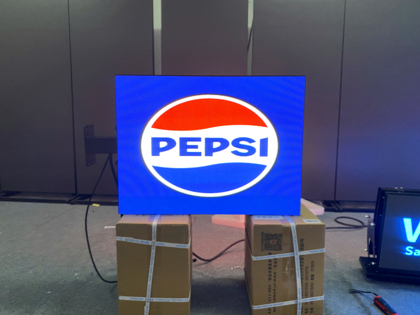 Tampilan LED Logo P2-75.JPG