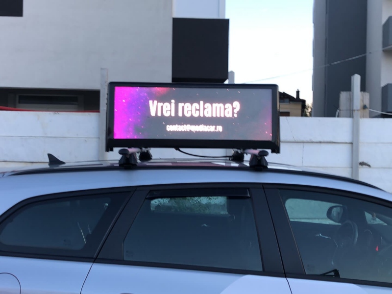 Layar LED Taksi P2.5 di Rumania