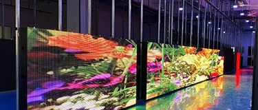 A 40’Container P10 Large LED Video Display Shipping to Europe