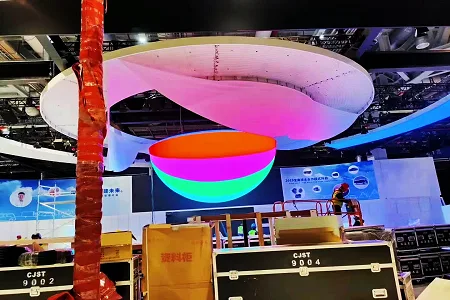 Display LED flexível na Itália