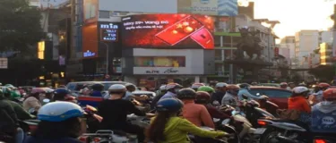 Front Maintenance LED Display VS Back Maintenance LED Display
