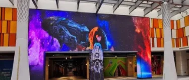 What Are the Advantages of Indoor LED Displays over LCD Displays?